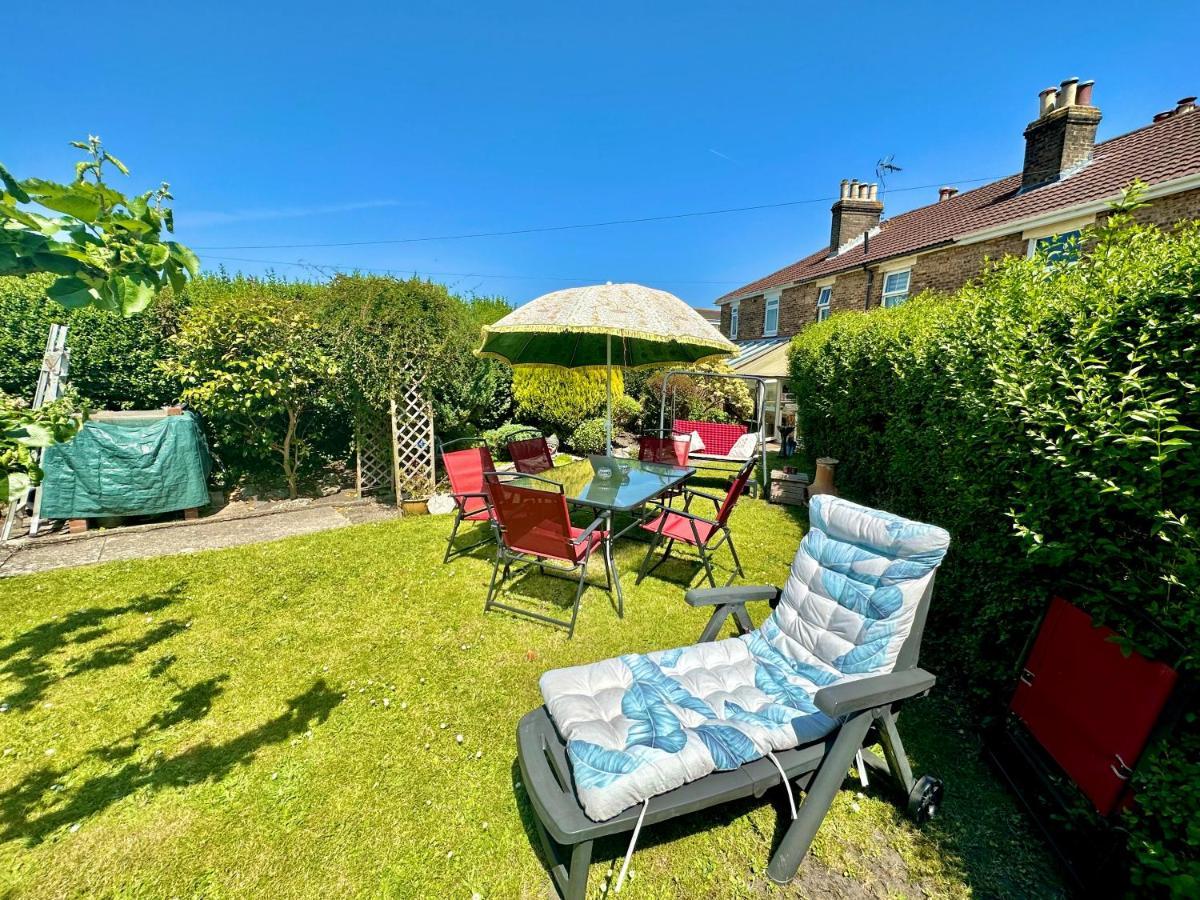 Garden Cottage - 3 Bedroom Close To Town And Beach Bournemouth Bagian luar foto